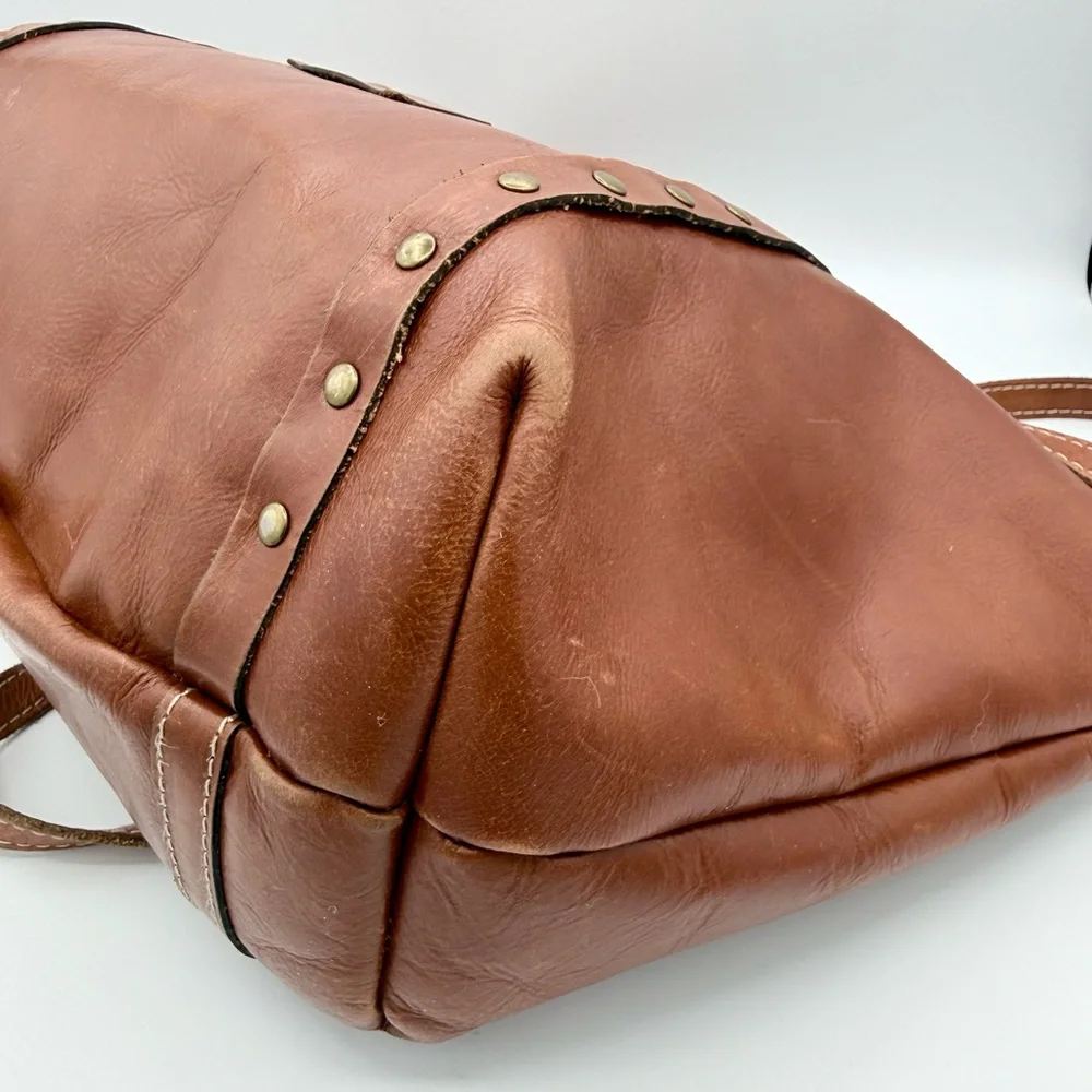 Patricia Nash Benvenuto Smooth Italian Leather Brown Tote Double Turlock Closure
